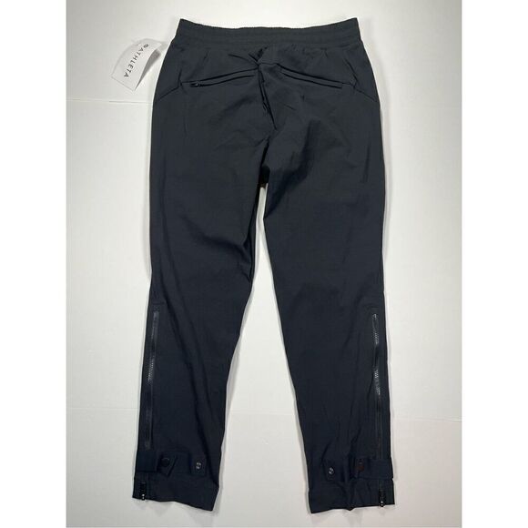 NWT Athleta Trekkie Belted Pant Ankle Zip Ripstop Travel UPF Black Pant Size 8 - Picture 7 of 16